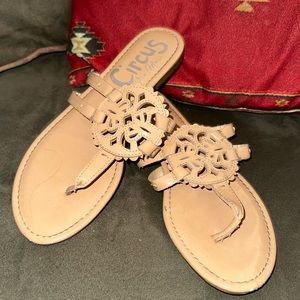 Sam Edelman Circus Sandel size 8